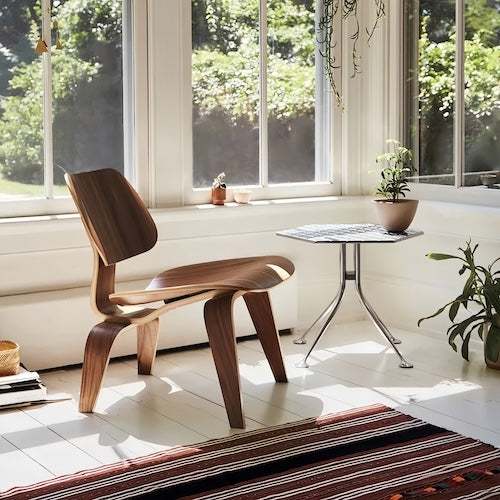 Lounge Chair - Eames Molded Plywood Timeless Log, Walnut, Black - motivodecor.com