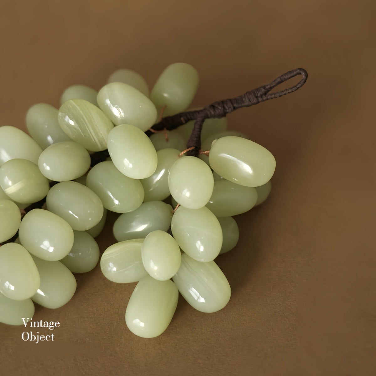 Natural Jade Grape Cluster Artificial Fruit Ornament – Living Room Tabletop Decor