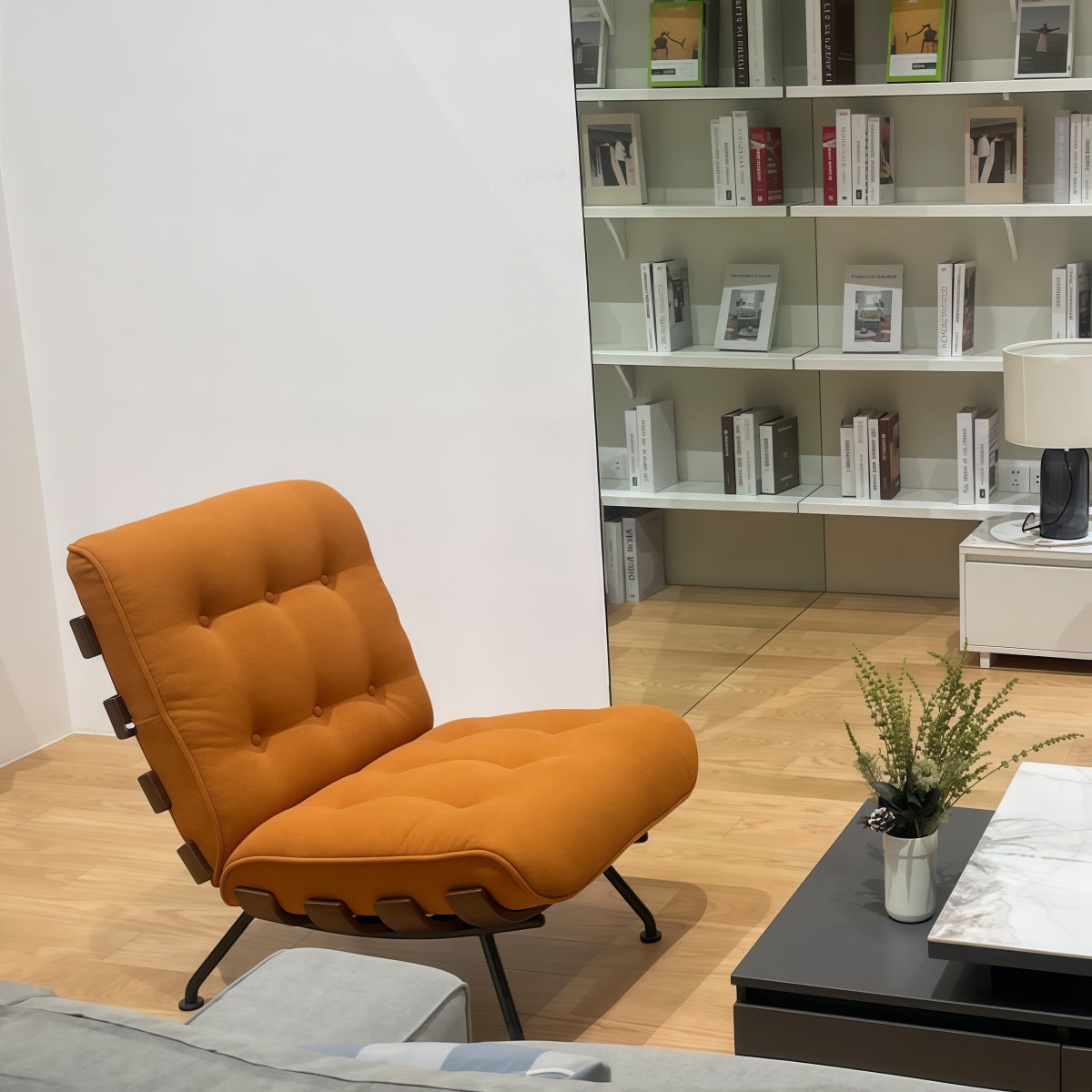 Italian Style Single Sofa Chair Home Living Room Bedroom Lounge Chair Retro Single Chair Minimalist Small Sofa