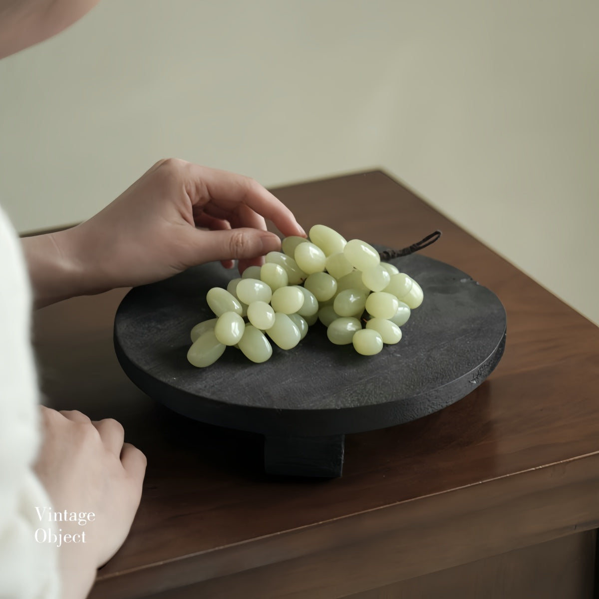 Natural Jade Grape Cluster Artificial Fruit Ornament – Living Room Tabletop Decor