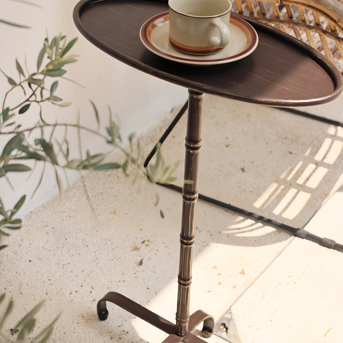 Mid-Century Modern Oval Metal Side/Corner Table With An Artistic Design