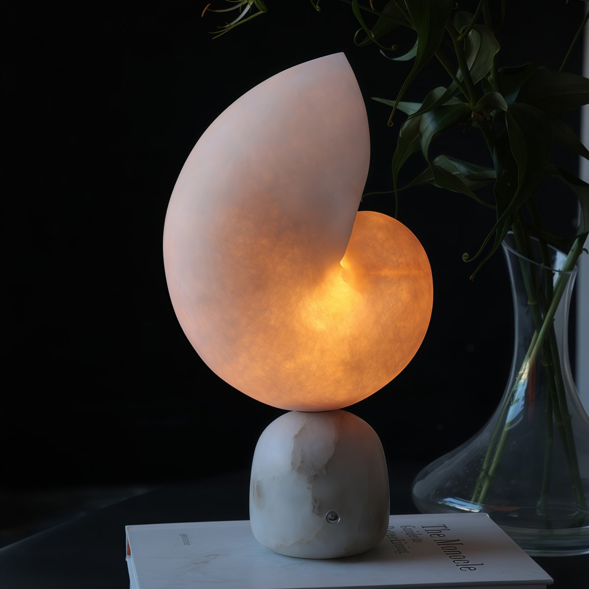 French-Style Conch Sensor Night Light Rechargeable Ornament Nordic Desktop Bedside Lamp Vintage
