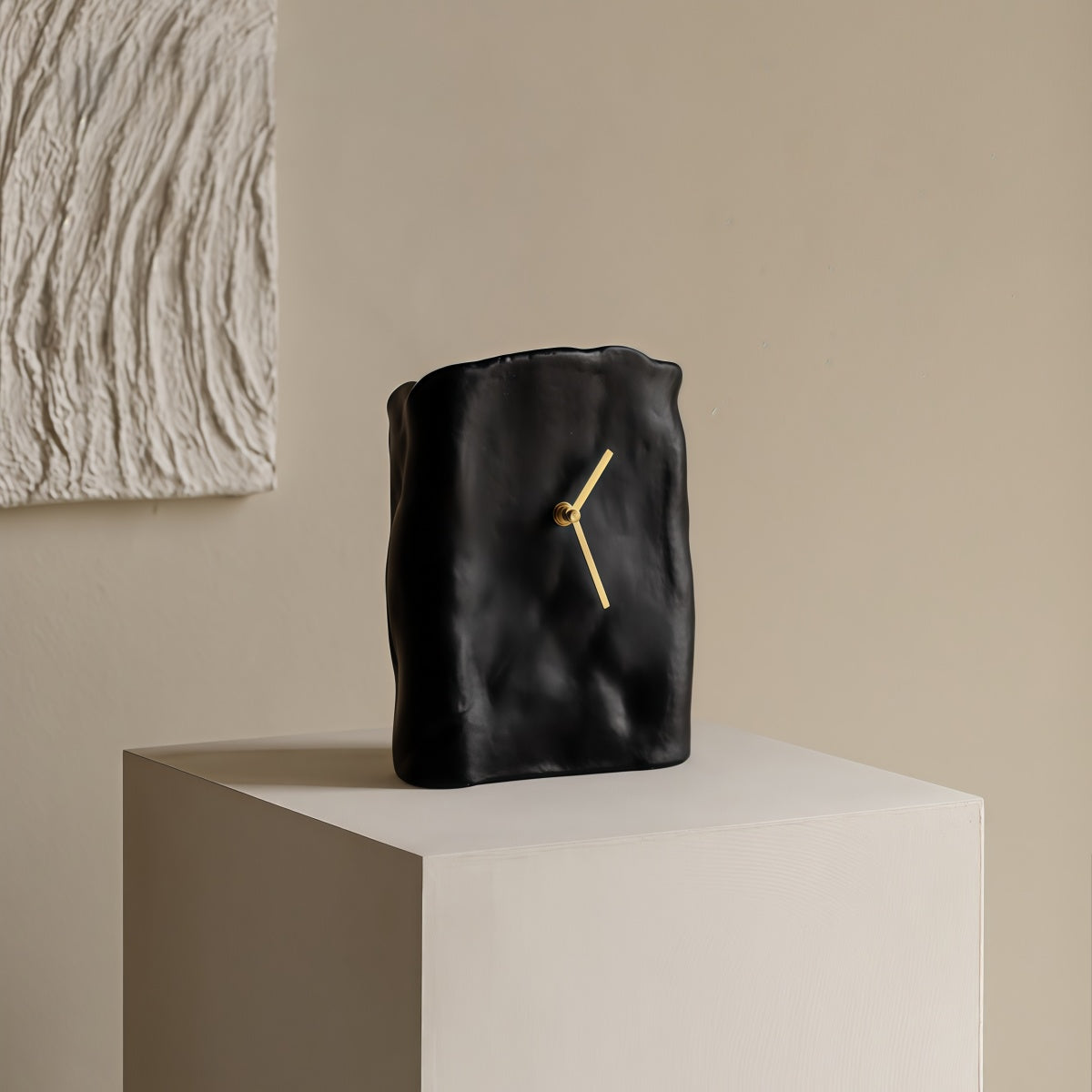 Desk Clock: Vintage Pleated Nordic Wabi-Sabi Style Retro Decorative Piece