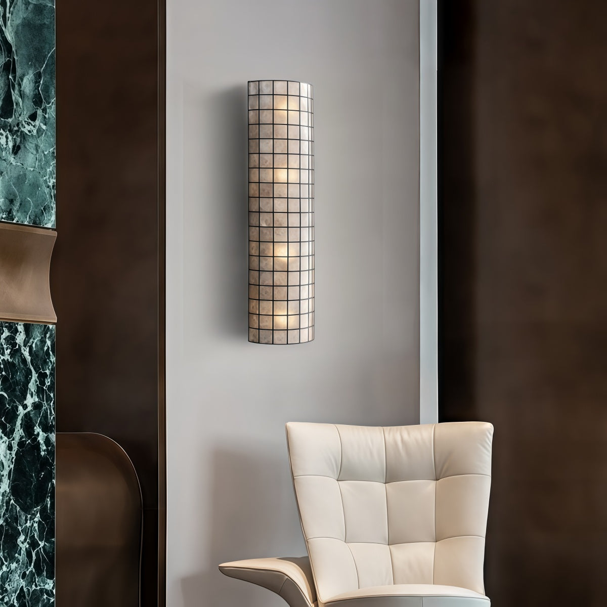French Vintage-style Shell Wall Lamp with Brass Trim Hallway Ambient Light