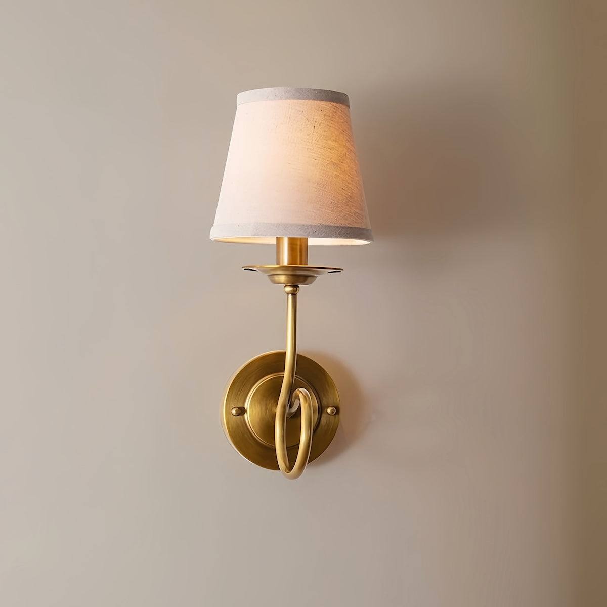 Brass Cozy Vintage Bedroom & Living Room Illumination