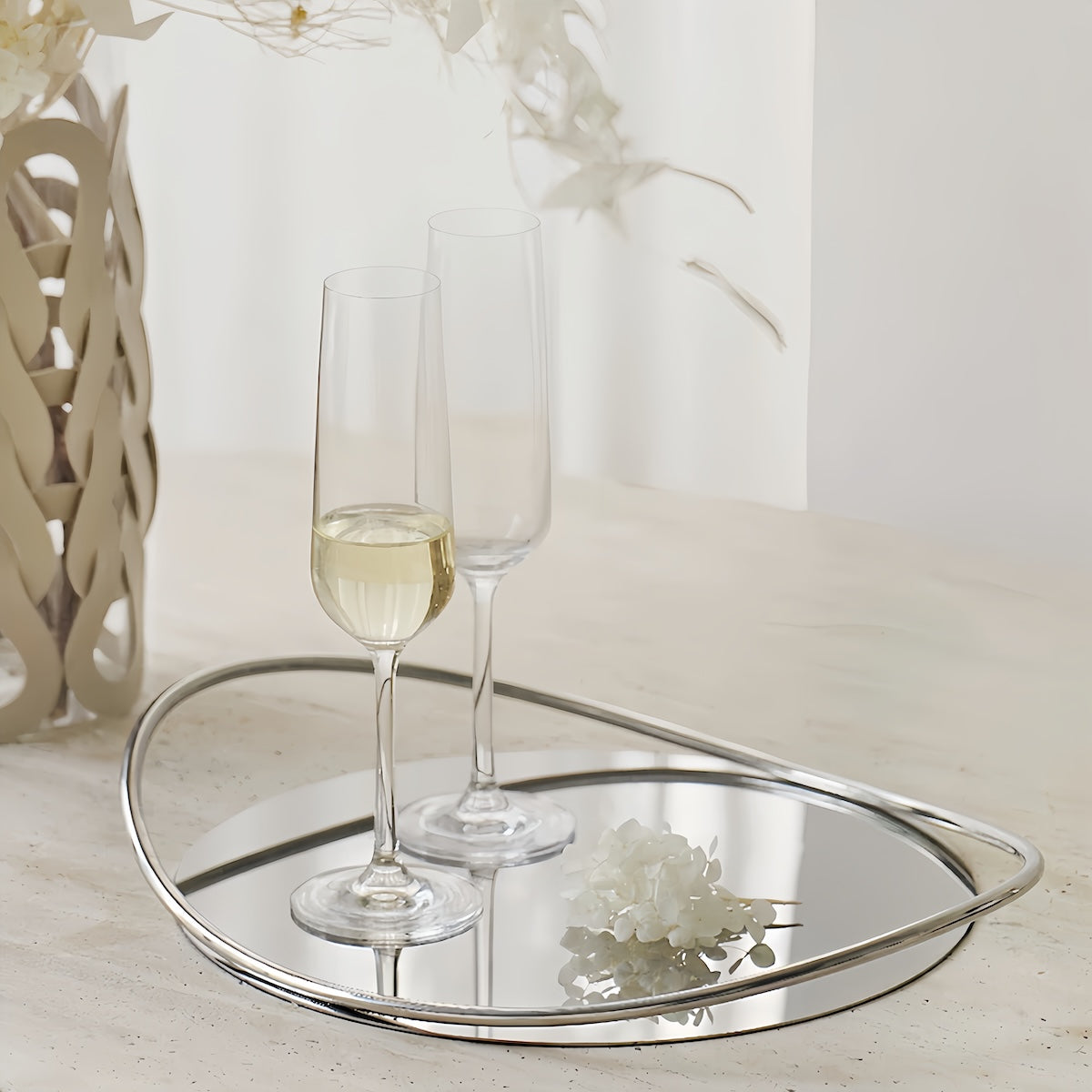 Serving Tray: Nordic Luxury Stainless Steel Fruit Bowl & Modern Living