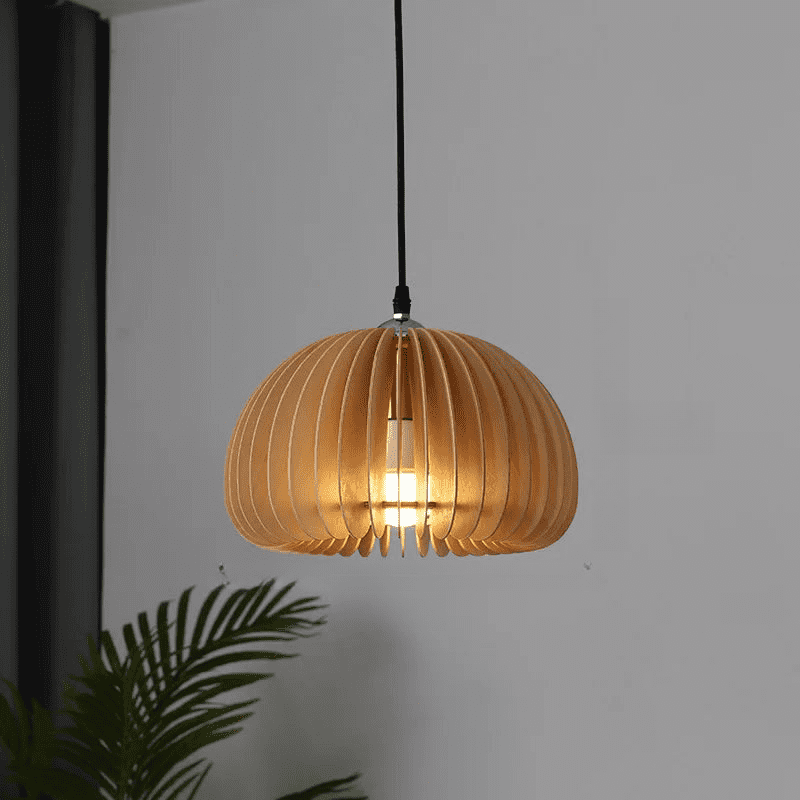 Customizable Wood Pendant Light: Adjustable Elegance