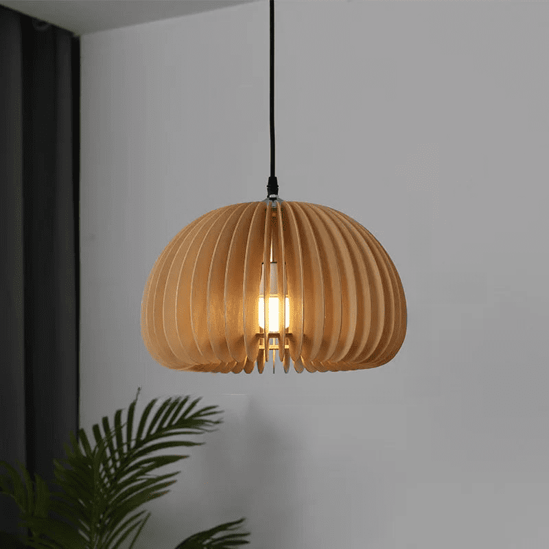 Customizable Wood Pendant Light: Adjustable Elegance