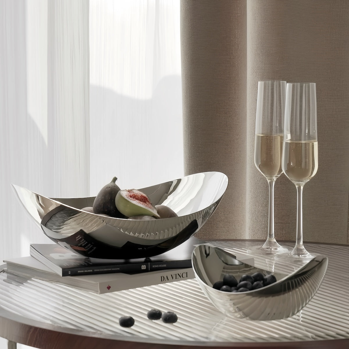 Decorative Fruit Bowl - Elegant Stainless Steel Centerpiece for Home