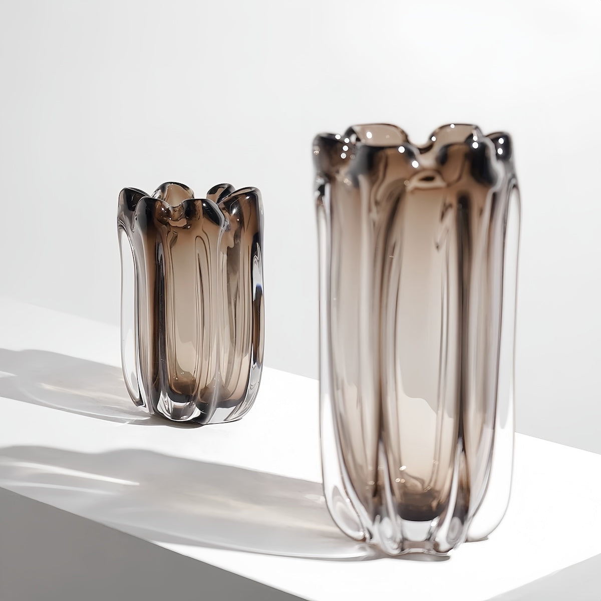 Glass Vase - Modern Luxury Wide-Mouth Crystal Design for Elegant Decor