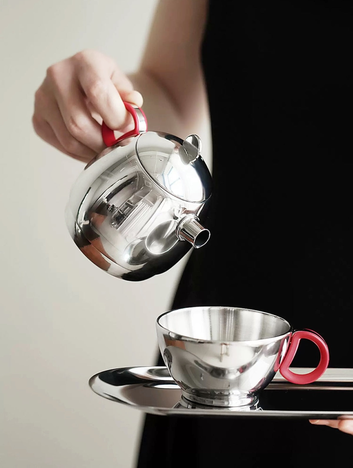 Teapot Set – Elegant Letter-shaped Stainless Steel Design for Stylish Tea Moments