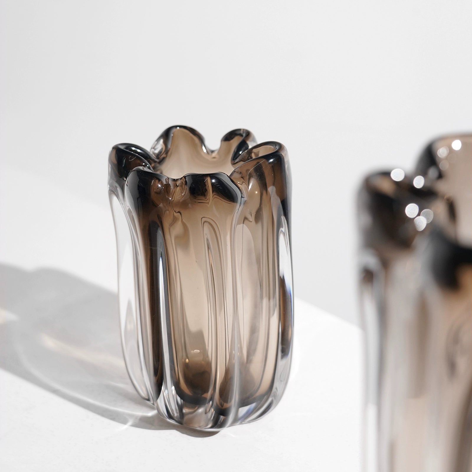 Glass Vase - Modern Luxury Wide-Mouth Crystal Design for Elegant Decor