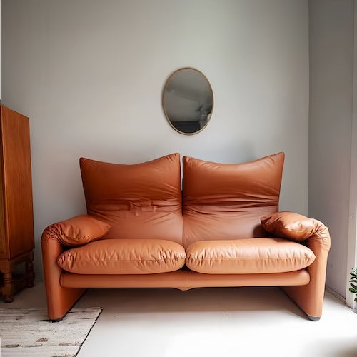 Cassina Replica 2 Seater Leather Sofa: Timeless Elegance - motivodecor.com