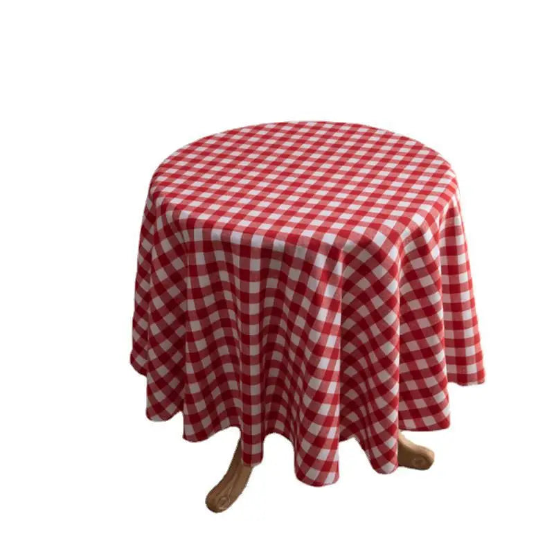 Christmas Tablecloth | Timeless Plaid Design, Easy Care, and Soft Comf - motivodecor.com