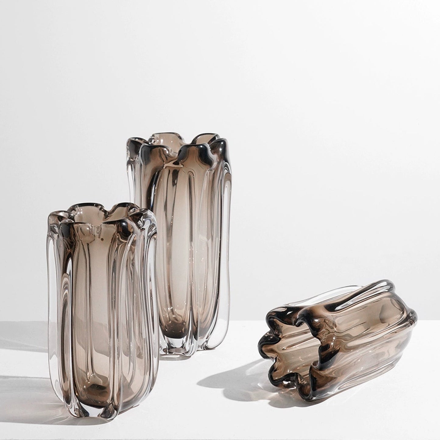 Glass Vase - Modern Luxury Wide-Mouth Crystal Design for Elegant Decor