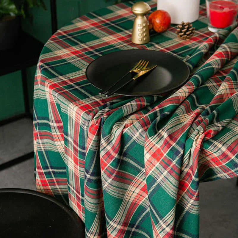 Green Christmas Tablecloth with Red/White/Green Plaid | Festive Elegan - motivodecor.com