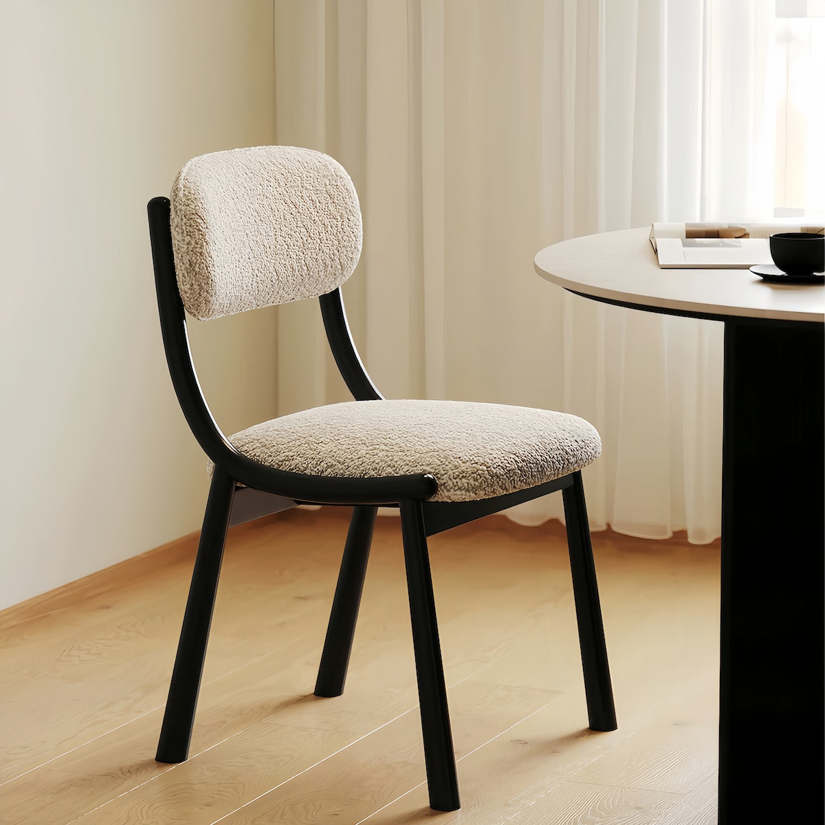 Sean Chair – Vintage Minimalist Solid Wood Dining & Leisure Chair