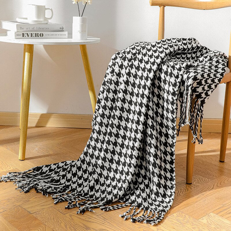 Black and White knit blanket