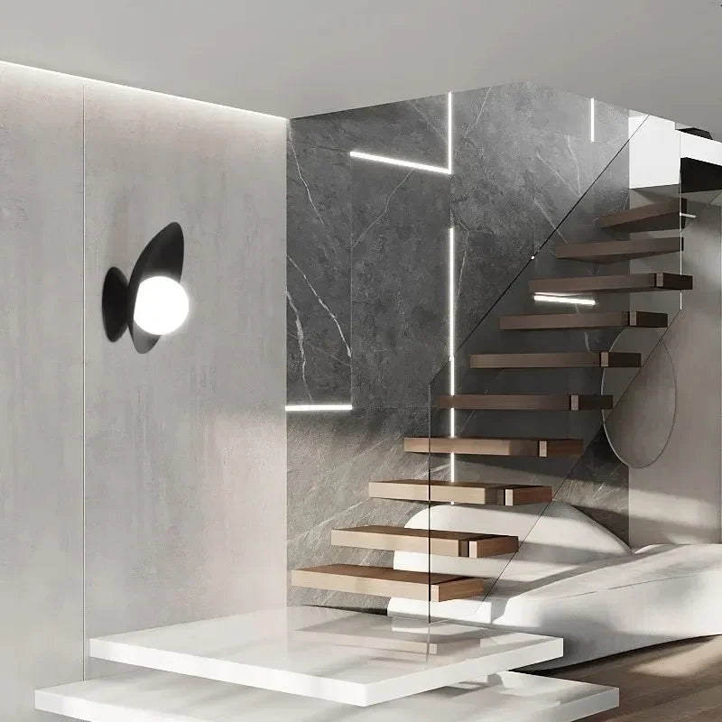 Minimalist Wall Light | Streamlined Elegance