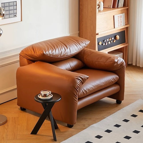 Replica Leather Armchair Maralunga, designed by Vico Magistretti for C - motivodecor.com