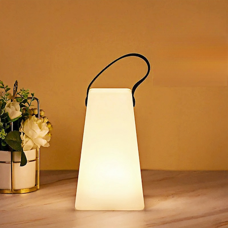 Portable Lamp | Vibrant Lighting in Your Palm - motivodecor.com