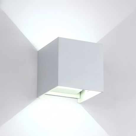 white exterior wall light - motivodecor.com